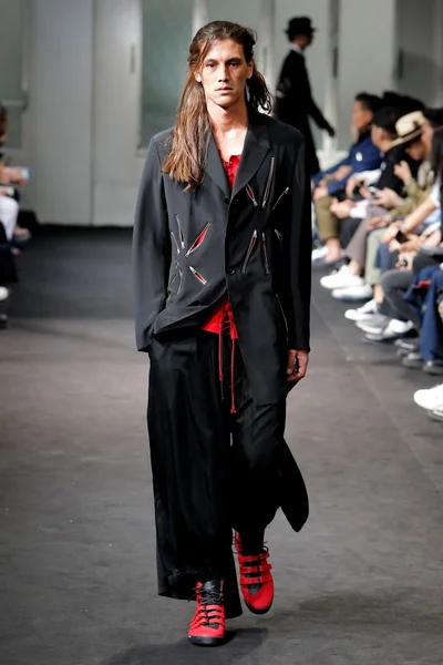 Look 9